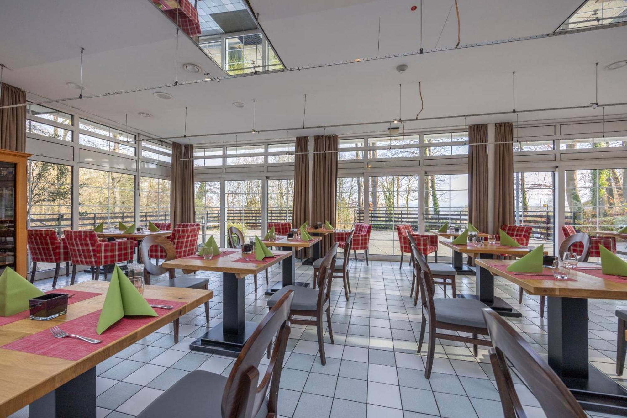 Fletcher Hotel-Restaurant Arnsberg-Sauerland Экстерьер фото