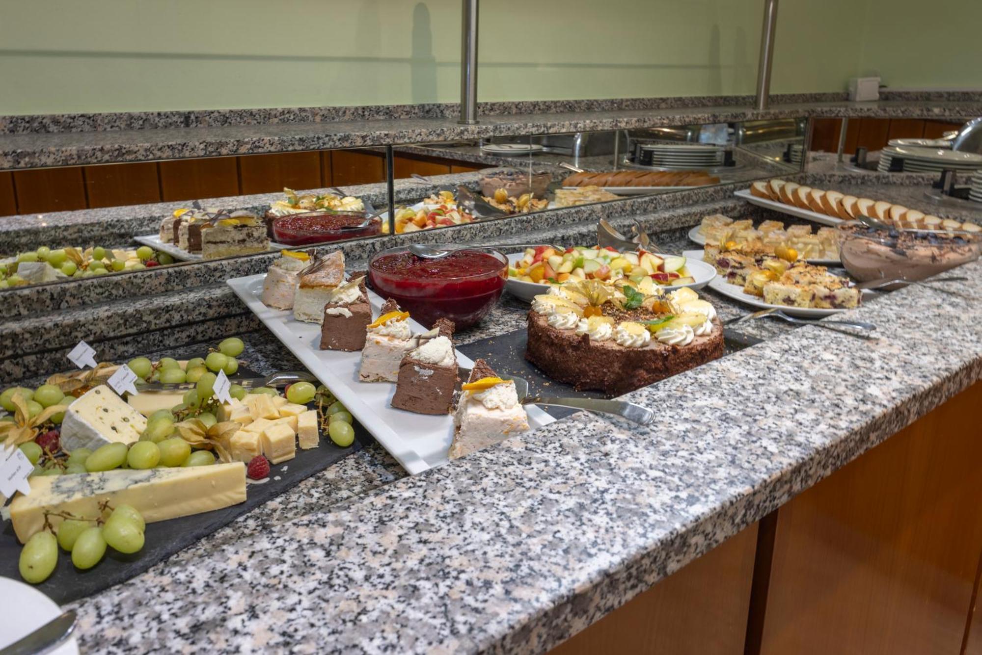 Fletcher Hotel-Restaurant Arnsberg-Sauerland Экстерьер фото